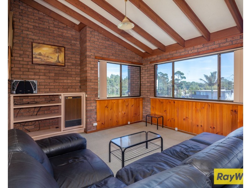 2/31 Bronte Crescent, Sunshine Bay NSW 2536