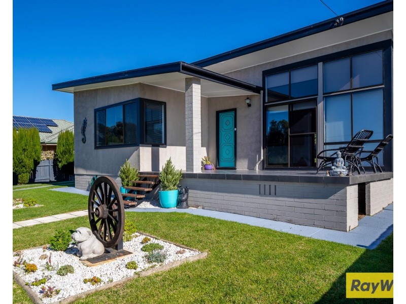 5 Thomas Street, Moruya NSW 2537