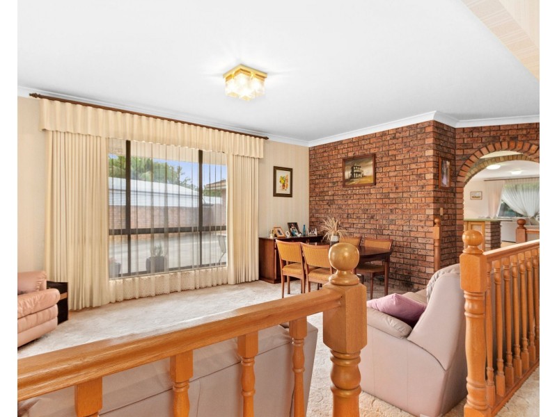 12 Larmer Close, Broulee NSW 2537