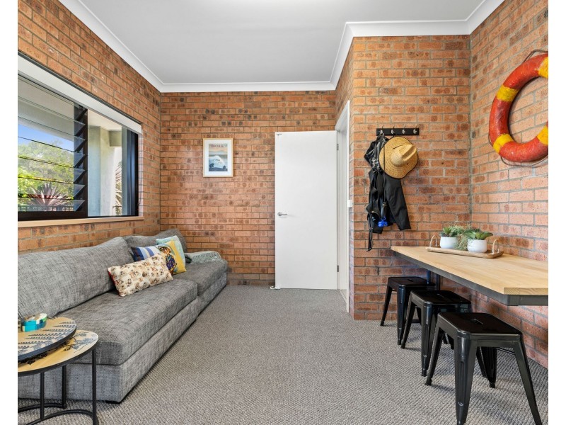 2/13 Coronation Drive, Broulee NSW 2537