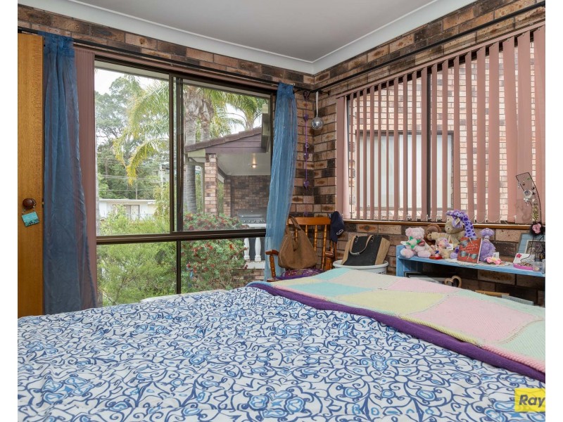 3/2 Foam Street, Surfside NSW 2536