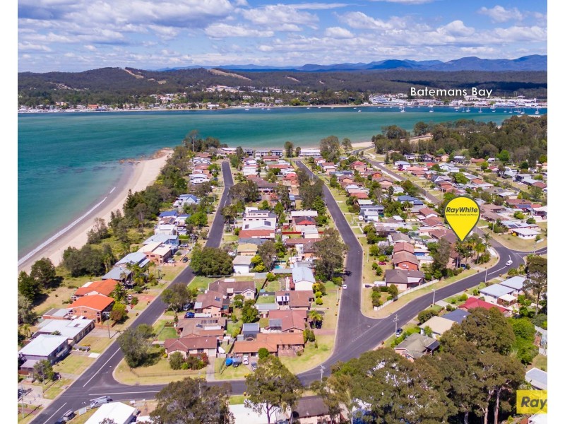 3/2 Foam Street, Surfside NSW 2536