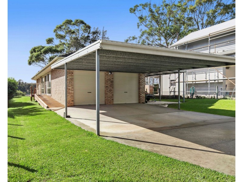 219 Annetts Parade, Mossy Point NSW 2537