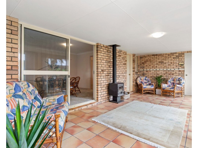 219 Annetts Parade, Mossy Point NSW 2537