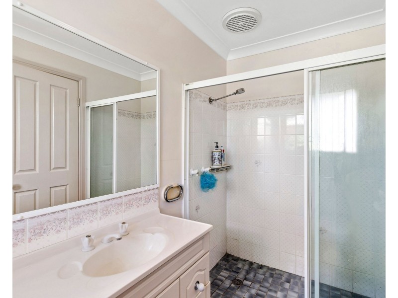 219 Annetts Parade, Mossy Point NSW 2537