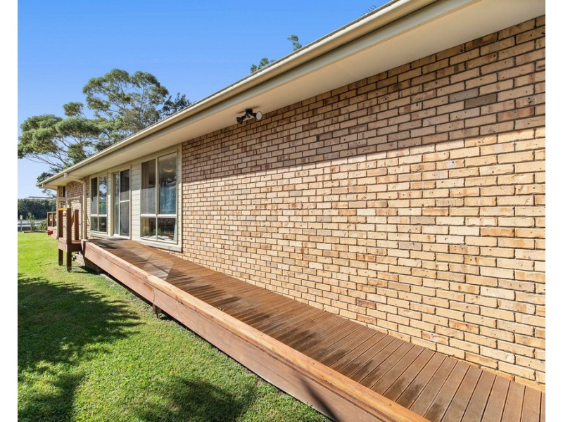 219 Annetts Parade, Mossy Point NSW 2537