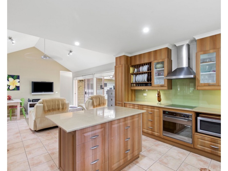 4 River Link Road, Mossy Point NSW 2537