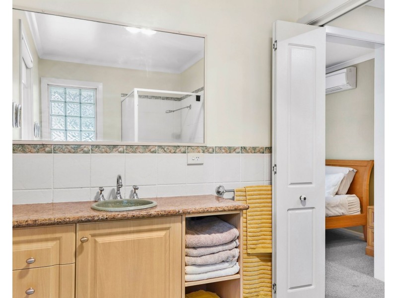 4 River Link Road, Mossy Point NSW 2537
