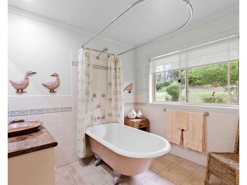 4 River Link Road, Mossy Point NSW 2537