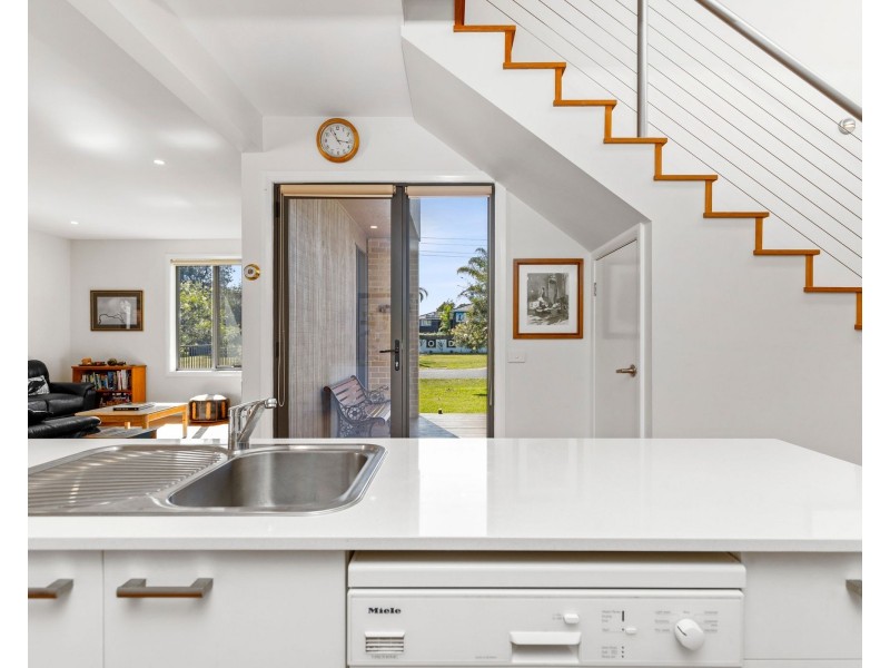 19 Imlay Street, Broulee NSW 2537