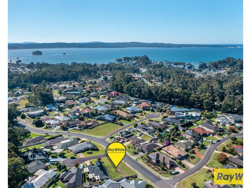1 Dampier Place, Sunshine Bay NSW 2536