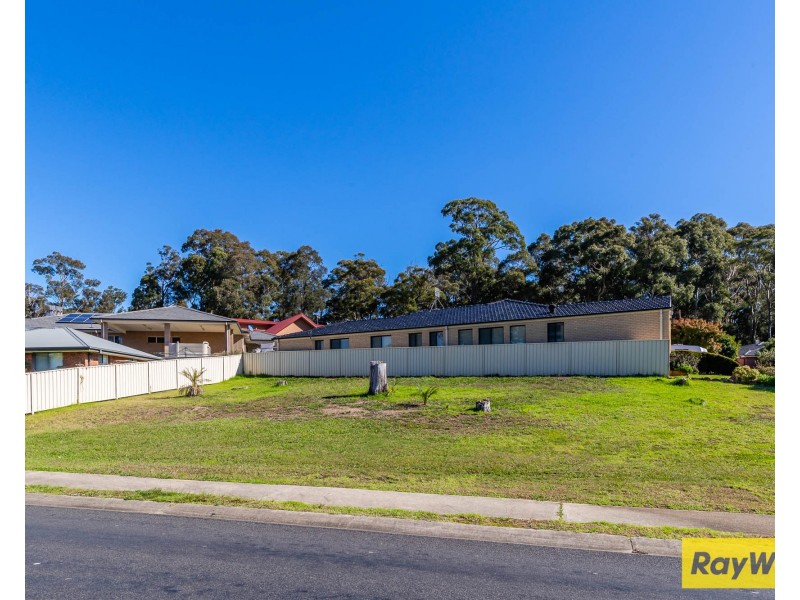 1 Dampier Place, Sunshine Bay NSW 2536