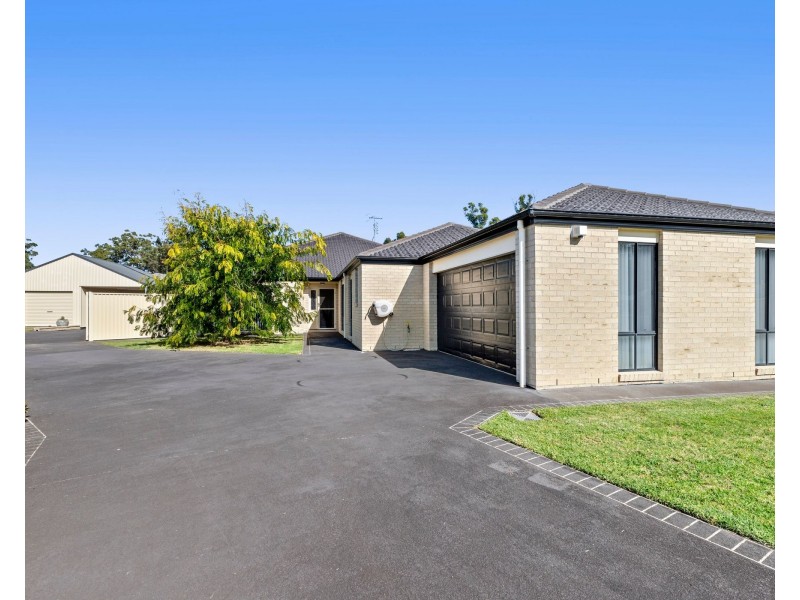 5 Marcelle Close, Broulee NSW 2537