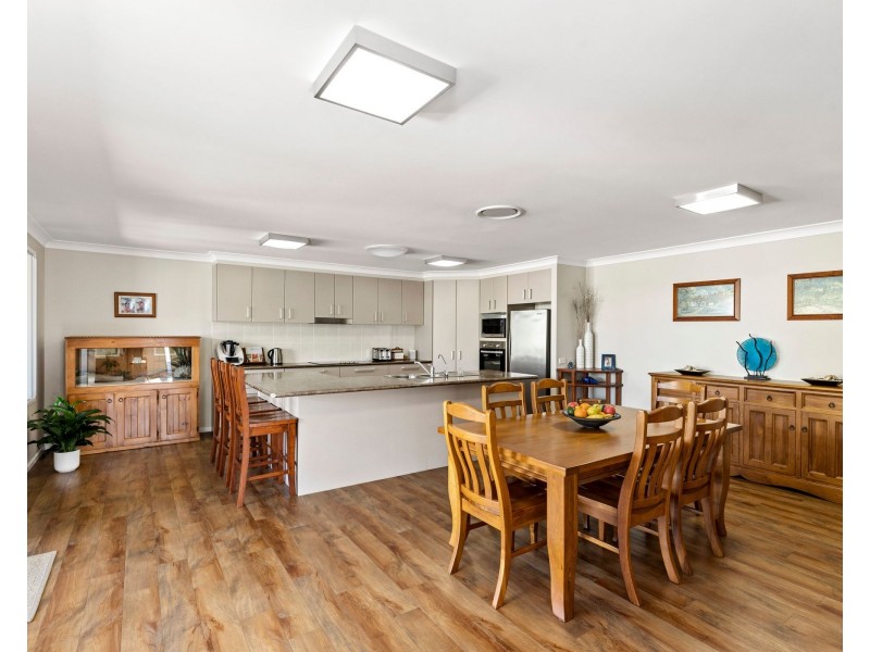 5 Marcelle Close, Broulee NSW 2537