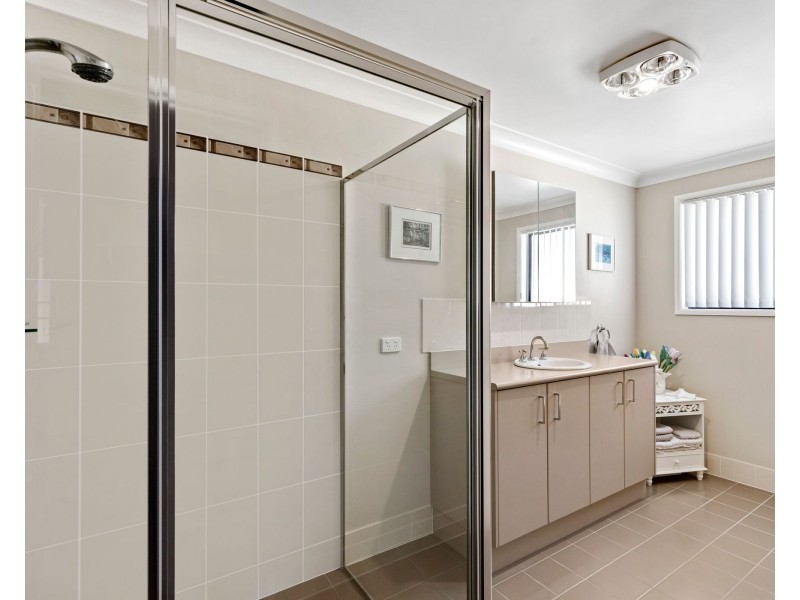 5 Marcelle Close, Broulee NSW 2537