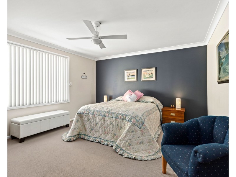 5 Marcelle Close, Broulee NSW 2537