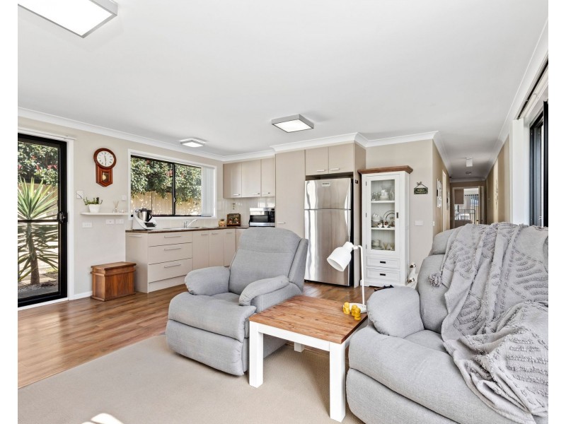 5 Marcelle Close, Broulee NSW 2537