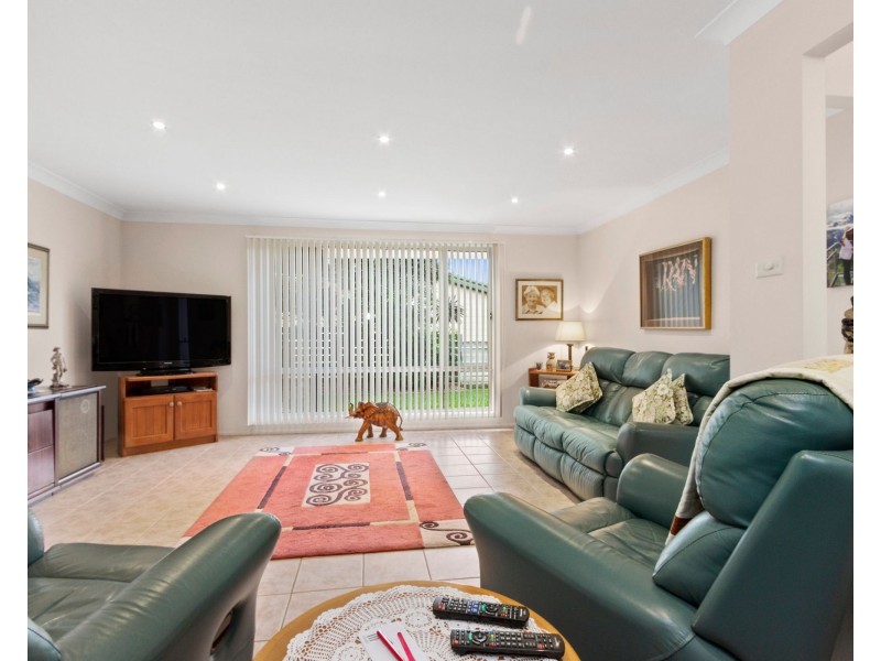 30 Zanthus Drive, Broulee NSW 2537