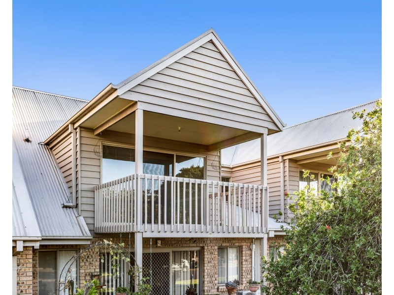 8/15 Eric Fenning Drive, Surf Beach NSW 2536