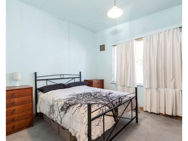 12 Sunrise Road, Mossy Point NSW 2537