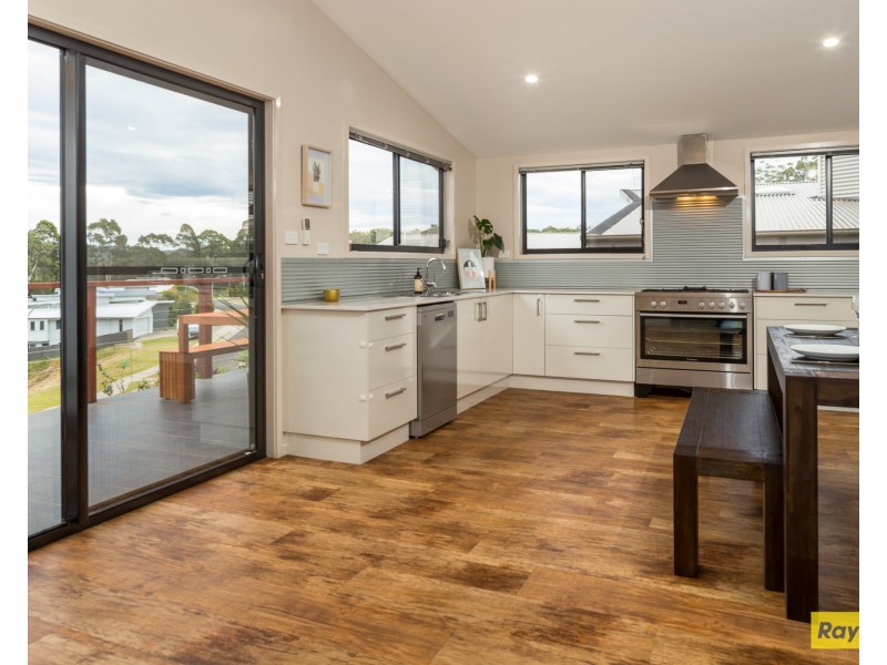 60 Courtenay Crescent, Long Beach NSW 2536