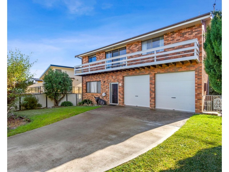 4 Forest Parade, Tomakin NSW 2537
