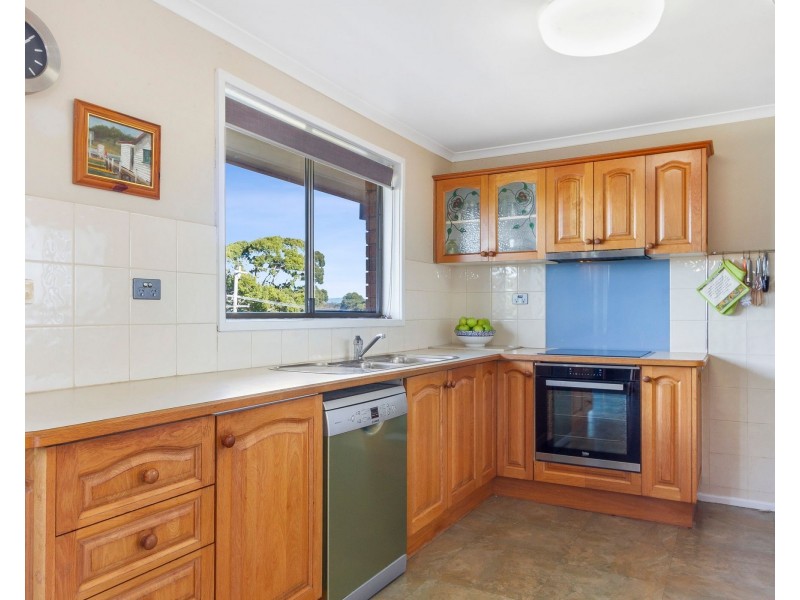 4 Forest Parade, Tomakin NSW 2537