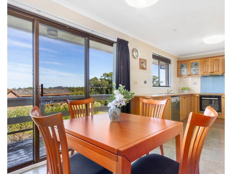 4 Forest Parade, Tomakin NSW 2537