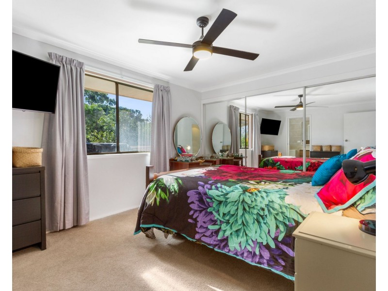 4 Forest Parade, Tomakin NSW 2537