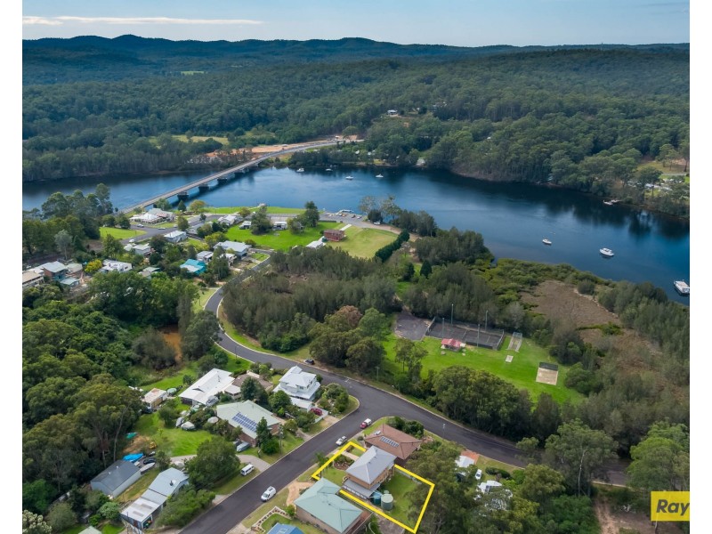 11 Currowan Street, Nelligen NSW 2536