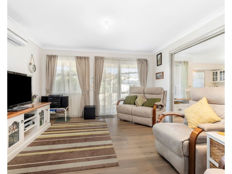 6 Boulder Place, Broulee NSW 2537