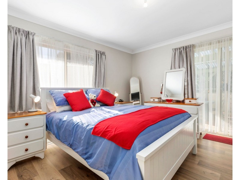 6 Boulder Place, Broulee NSW 2537