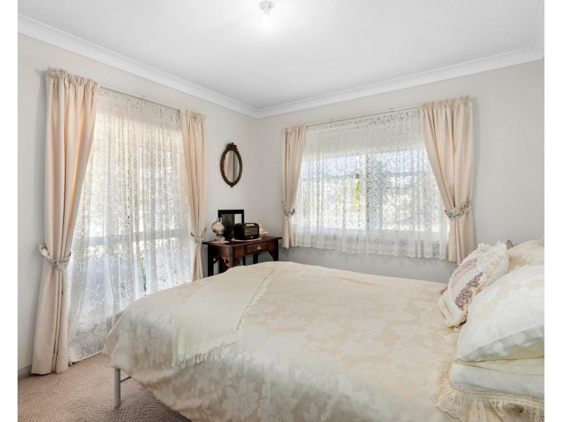6 Boulder Place, Broulee NSW 2537