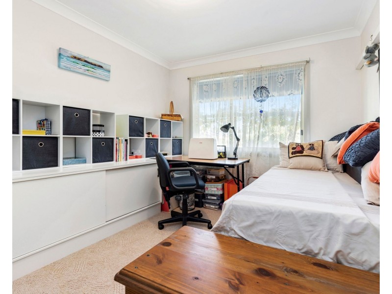 6 Boulder Place, Broulee NSW 2537