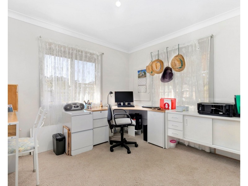6 Boulder Place, Broulee NSW 2537