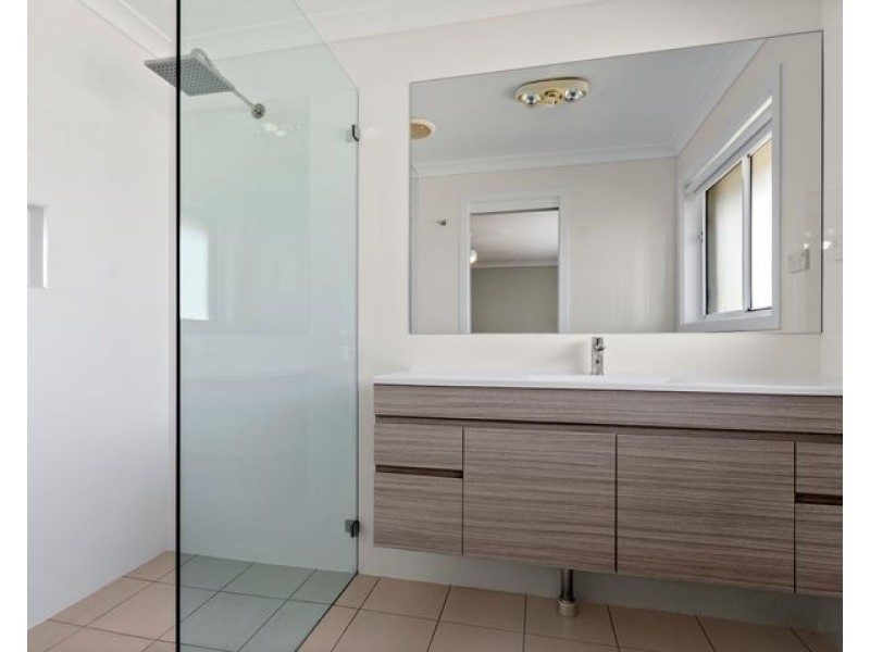 2 Hedley Way, Broulee NSW 2537