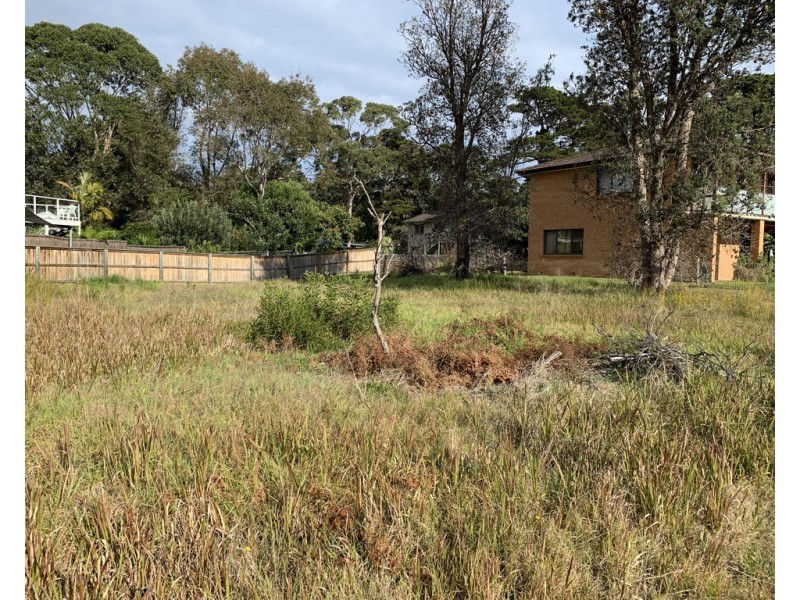 4 Train Street, Broulee NSW 2537