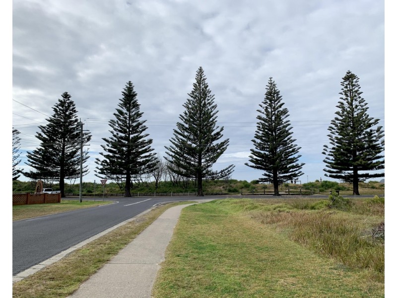 4 Train Street, Broulee NSW 2537