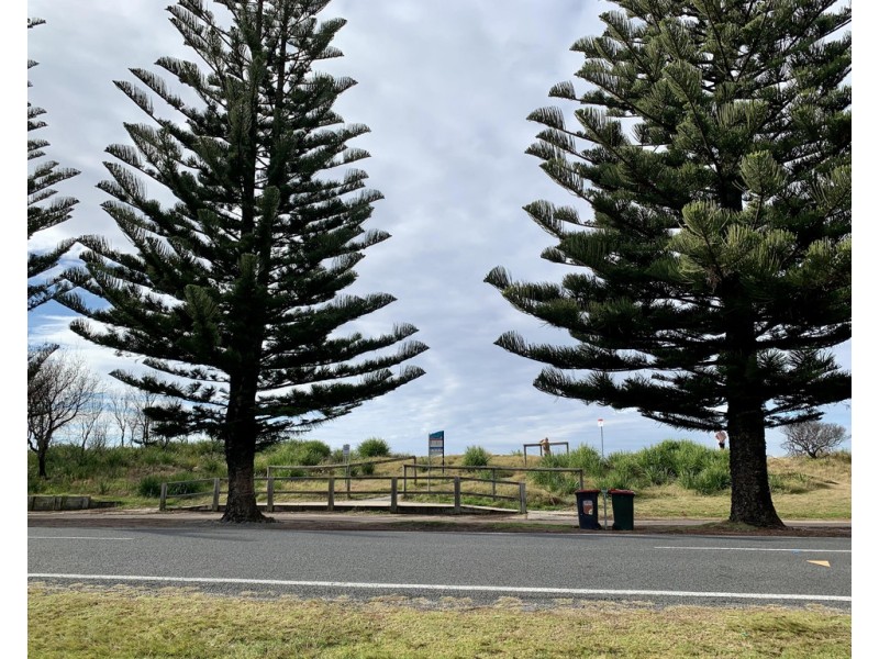 4 Train Street, Broulee NSW 2537