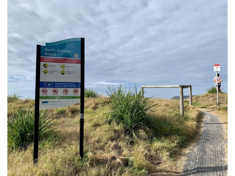 4 Train Street, Broulee NSW 2537