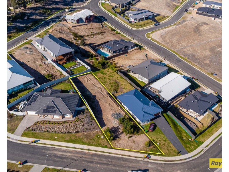 6 Jardine Road, Sunshine Bay NSW 2536