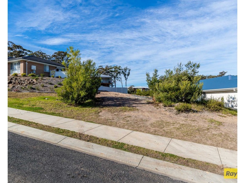 6 Jardine Road, Sunshine Bay NSW 2536