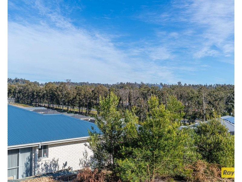 6 Jardine Road, Sunshine Bay NSW 2536