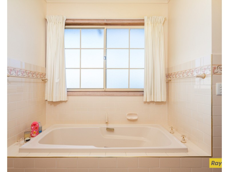 15 Hawdon Street, Moruya NSW 2537