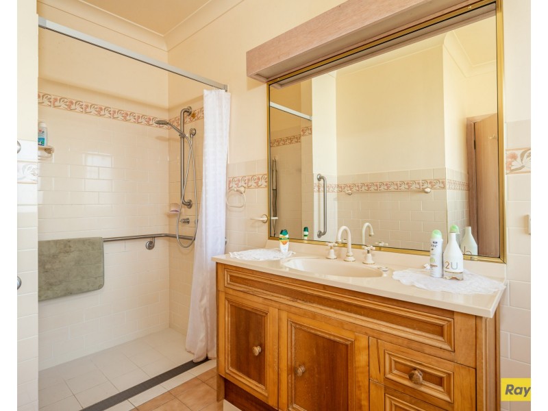 15 Hawdon Street, Moruya NSW 2537