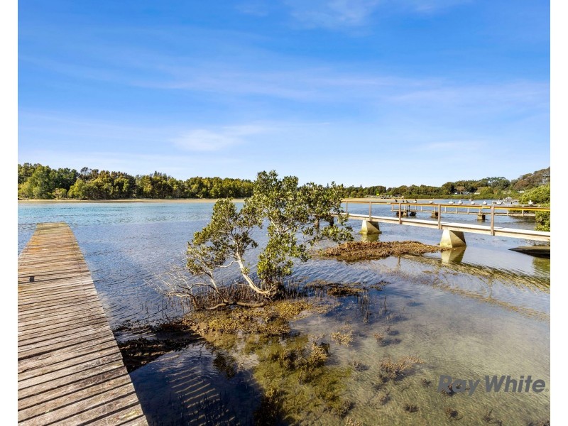 233 Annetts Parade, Mossy Point NSW 2537