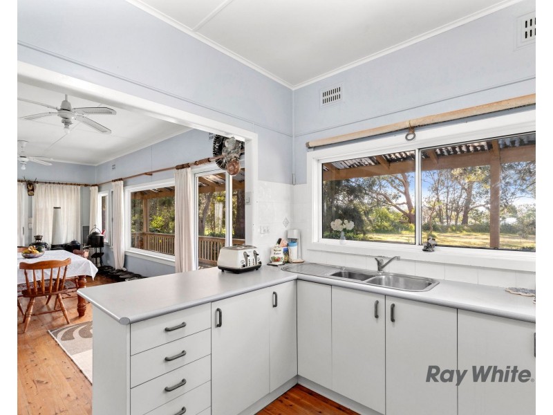 233 Annetts Parade, Mossy Point NSW 2537