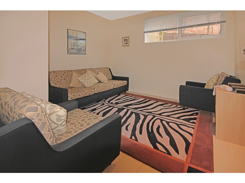 1 Vista Avenue, Catalina NSW 2536