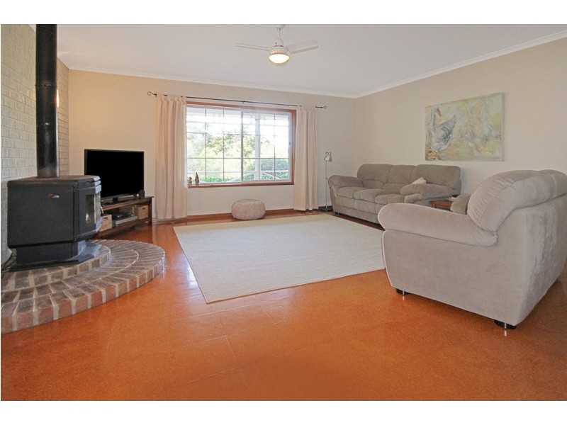 8 Nicholas Grove, Rosedale NSW 2536