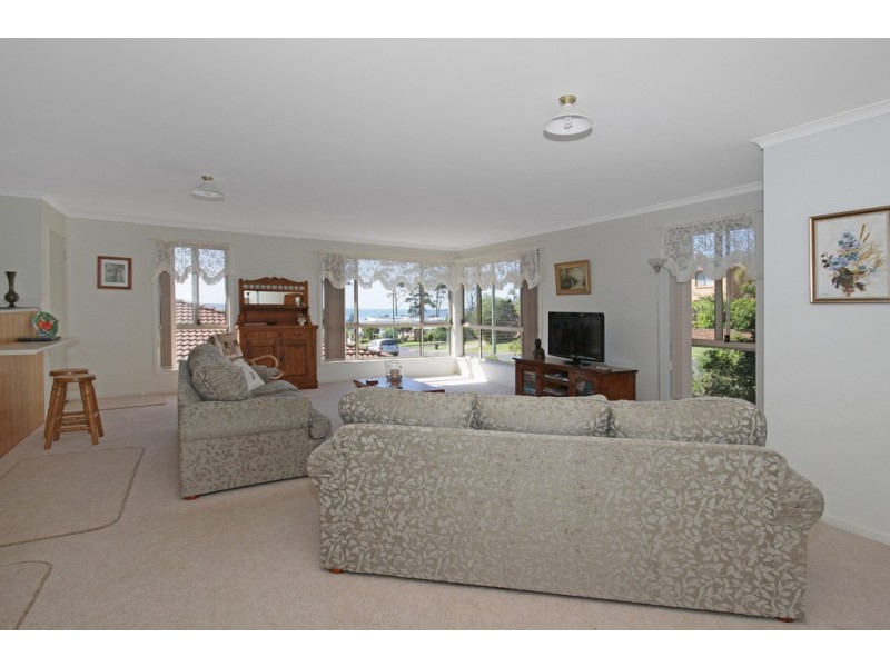 31 Ocean Avenue, Surf Beach NSW 2536